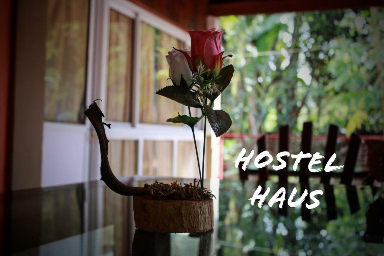 Hostel Haus Puerto Iguazú Dış mekan fotoğraf